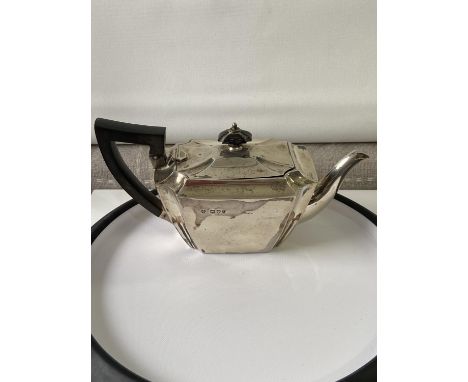 A London silver small teapot [William Hutton &amp; Sons Ltd] [dated, 1894][268g] 