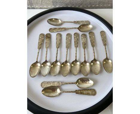 A set of 12 vintage Chinese/Japanese silver tea spoons [75.93g] 