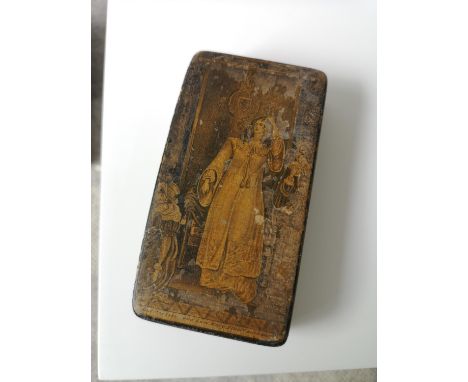 An 18th/ 19th century snuff box depicting Mary Stuart. Contains two bone carved utensils. [2.1x9.5x5cm] 