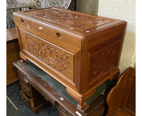 CAMPHOR ORIENTAL TRUNK
