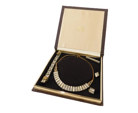 A Cope of Nottingham costume jewellery mother of pearl effect jewellery suite, in the Deco style, to include necklace, bracel