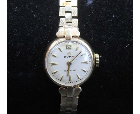 A ladies Cyma Cymaflex 9ct gold cased bracelet watch having manual wind movement, 15.9g, case dia. 18mm, in original box (box