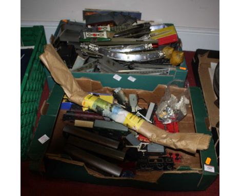 A collection of 00 gauge model railway, to include Hornby 
