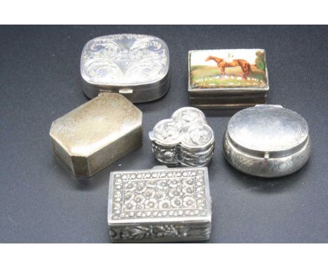 Assorted silver and white metal pill and snuff boxes, to include a modern enamel topped example (6)