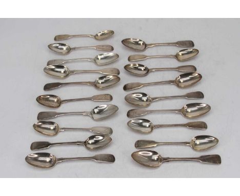 A collection of 19 various silver Fiddle pattern teaspoons, dated 1820 and later, gross weight 13ozt 