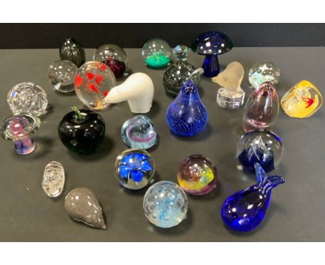 A Caithness Seaform paperweight;  others Wedgwood, Goebel, Mdina etc (24) 