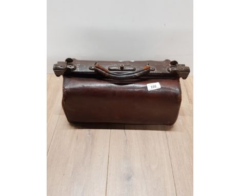 VINTAGE GLADSTONE BAG