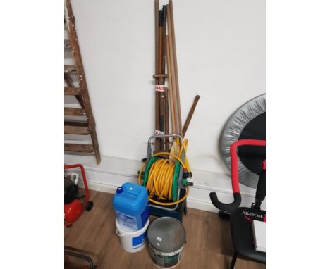 BUNDLE OF GARDEN TOOLS AND HOSE ON REEL ETC