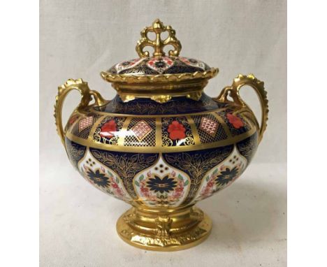 A Royal Crown Derby Litherland two-handled Vase and cover, decorated in the Old Imari 1128 design, 26cm high 