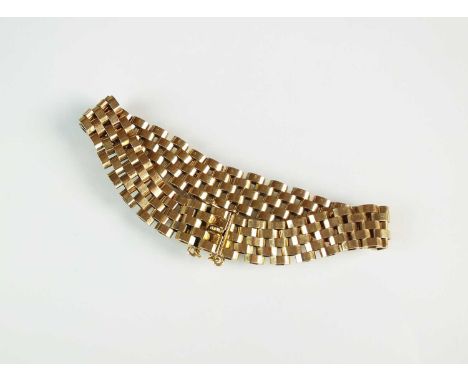 A 9ct gold five bar brick link bracelet, with box link clasp and attached safety clasp and chain, weight approx 20.7g
