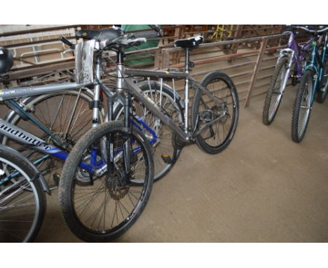 A gent's Marin mountain bike with owners manual