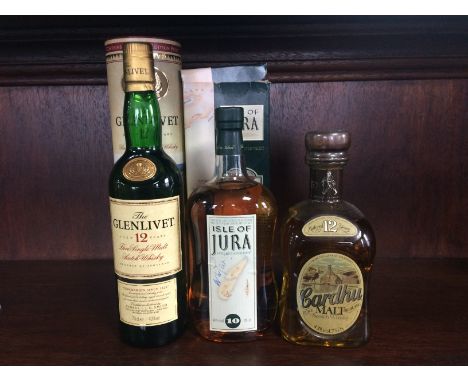 GLENLIVET AGED 12 YEARS
Active. Ballindalloch, Banffshire.
70cl, 40% volume, in special edition tube with print of 'The First