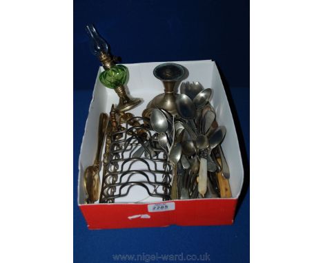 A quantity of plated Cutlery, white metal Toast Rack, Shoehorns, small Oil Lamp, etc.