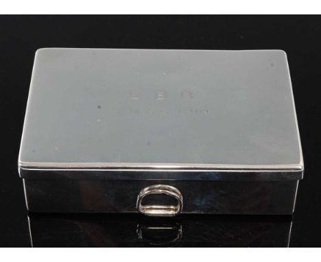 A George V silver hunting sandwich tin, of rectangular form, the cover engraved E.B.B. Xmas 1910, having a gilt interior, mak