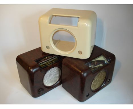 Bush DAC 90A wireless receivers:A good example in brown; another two browns in poor condition; and a good crack-free empty cr