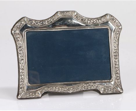 Elizabeth II silver photograph frame, Sheffield 1992, maker&nbsp;Carr's of Sheffield Ltd. the arched frame with easel back, 1