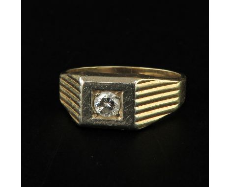 14k gold, set with brilliant cut diamond, diameter 2 mm, ring size 18