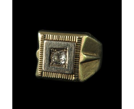 14k gold, set with brilliant cut diamond, diameter 3.4 mm, ring size 20