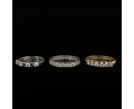 Including eternity band, 18k gold set with 6 diamonds, ring size 18