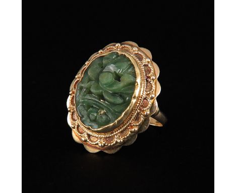 14k gold, set with jade, ring size 17