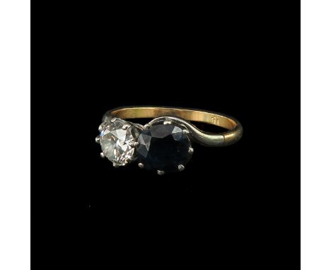 18k gold set with sapphire and diamond, diameter approx. 5.5 mm, ring size 17