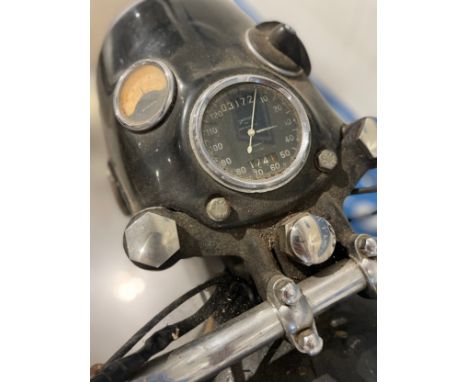 Velocette MAC 350 Motorcycle. 1959. Its been in storage for 15 years and ran before this. c/w manual. Reg TUX 644. V5 