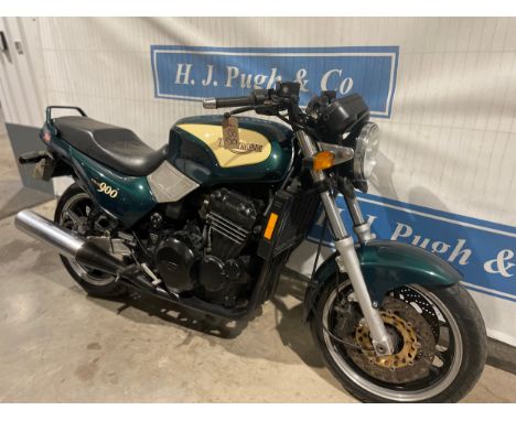 Triumph Trident 900 motorcycle. 1995. 885cc. c/w Handbook and old invoices etc. Runs. Reg N476 0RY. V5 