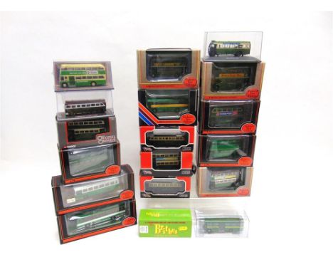 EIGHTEEN 1/76 SCALE 'LONDON TRANSPORT / GREENLINE' MODEL BUSES by Exclusive First Editions (9), Corgi 'Original Omnibus Compa