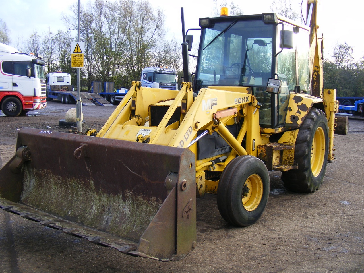 Massey Ferguson 50hx Digger With 4 In 1 Bucket 3100 Hrs