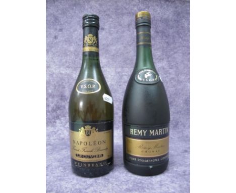 Brandy / Cognac - Napoleon V.S.O.P. Brandy 70cl., 40% Vol.; Remy Martin V.S.O.P. Fine Champagne Cognac, 70cl., 40% Vol.  (2)