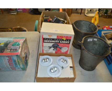 A quantity of light fittings