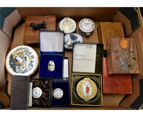 A small collection of Halcyon Days, Crummles and other enamelled porcelain patch boxes (four with original boxes) to/w two so