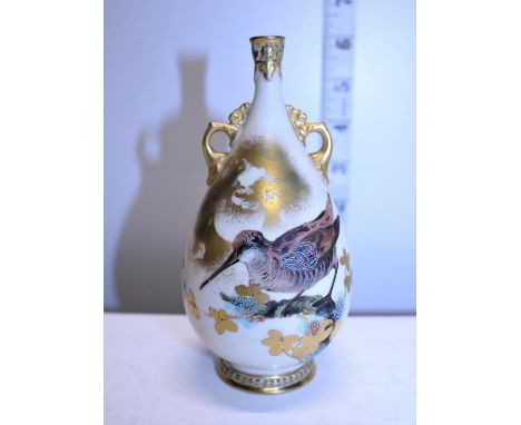 A Royal Worcester hand painted blush ivory bud vase h13.5cm 