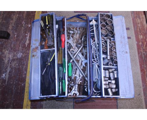 A vintage metal toolbox and contents, shipping unavailable 