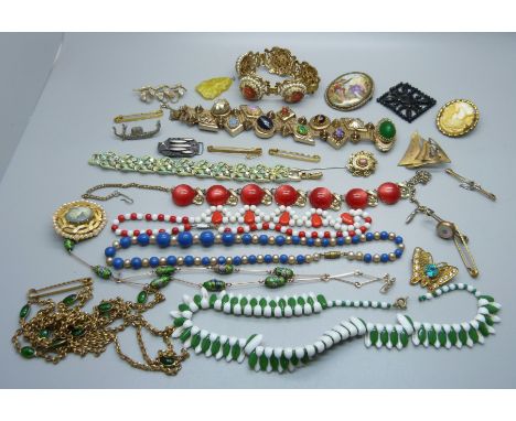 Vintage jewellery 