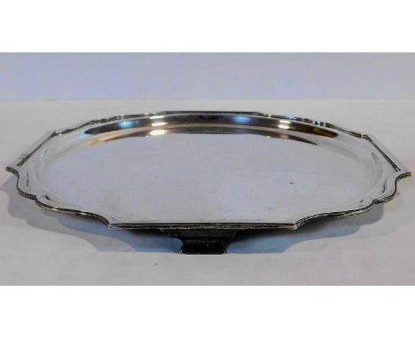 A sterling silver Art Deco Boodle &amp; Dunthorne four footed tray. Hallmarked R&amp;B for Boodle and Dunthorne, Sheffield, 1