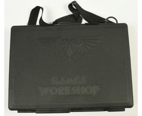 Games Workshop Warhammer &amp; similar, large quantity of plastic and metal 28mm scale fantasy figures, Good to Good Plus, so
