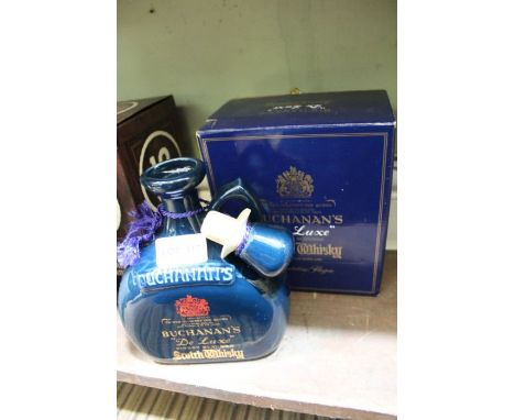 Buchanan's Delux Scotch whisky, 43 degrees proof, in ceramic decanter, with velvet bag and original box