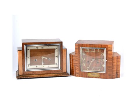 Oak cased mantel clock, Deco style, 22cm; similar walnut cased mantel clock; and a walnut dome top mantel clock. (3)
