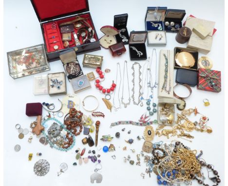 A collection of costume jewellery including Exquisite, glass beaded necklaces, brooches, bracelets, Stratton compact, etc