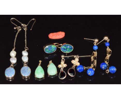 Four pairs of yellow metal earrings including black opal triplets, lapis lazuli, garnet and pearl together with two pear cut 