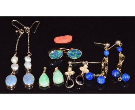 Four pairs of yellow metal earrings including black opal triplets, lapis lazuli, garnet and pearl together with two pear cut 