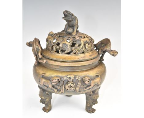 Chinese covered bronze censer, with dog of Fo finial and seal mark to base, height 18cm