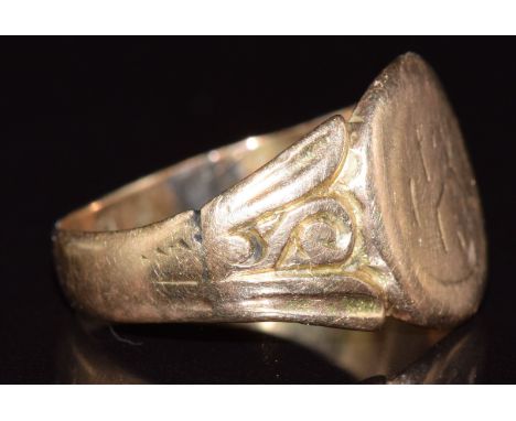 A c1900 9ct gold signet ring, 3.4g, size L