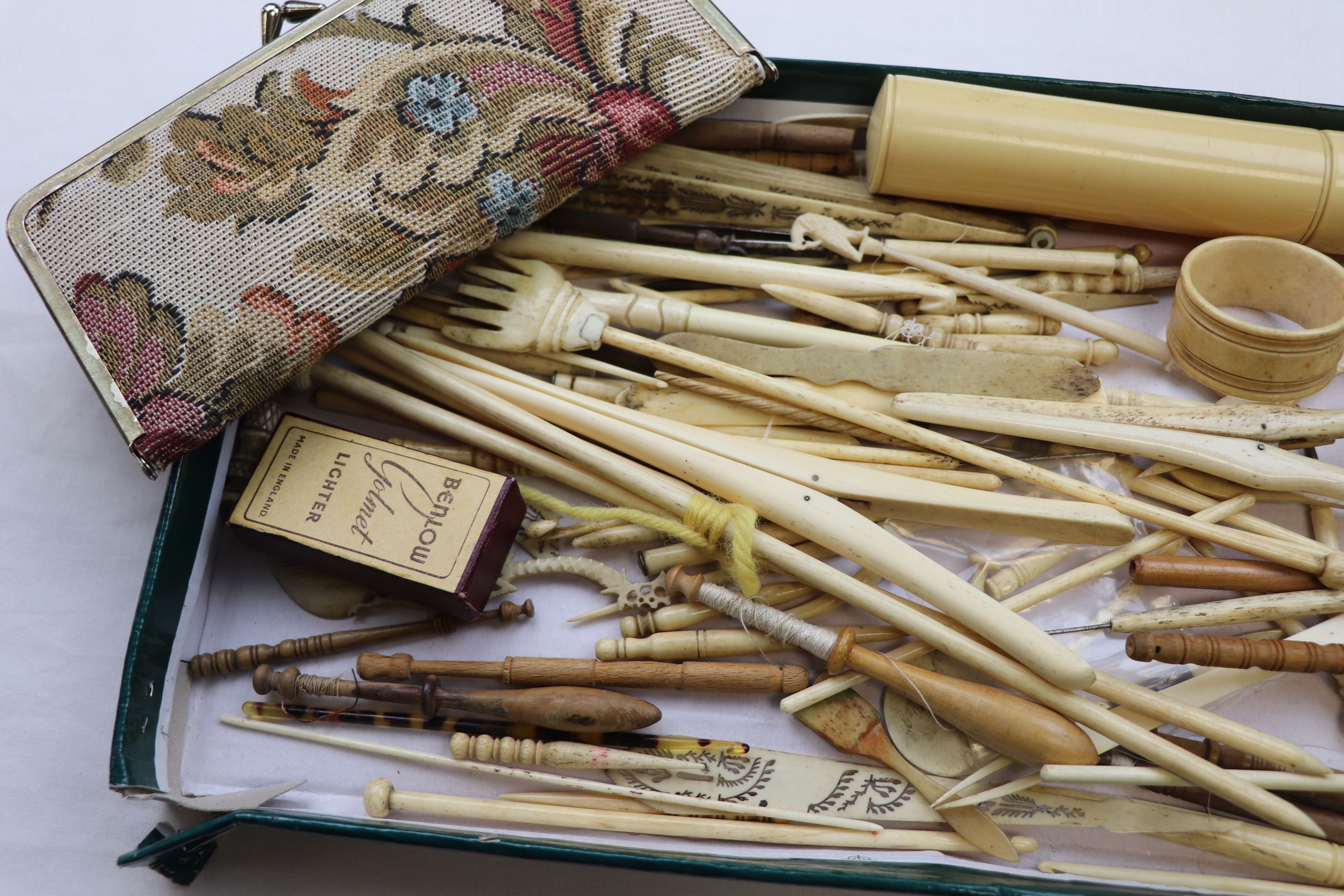 Assorted vintage bone handled knitting needles and sewing ephemera and