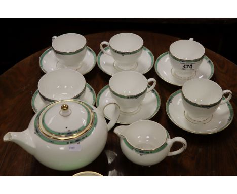 Wedgewood five place tea service in "Jade" pattern