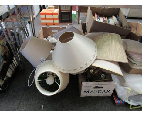 Seven lamps to include white ceramic examples (4) and three others 