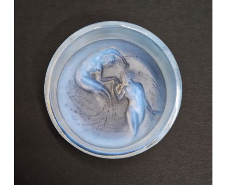 Rene Lalique for D'Orsay, a "Deux Sirenes" small opalescent glass box lid, model D'Orsay-Box-2, designed circa 1920s,&nbsp;mo