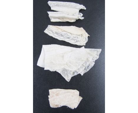 19th century lace collar, some lengths of bobbin lace, handkerchief, machine and other lace edgings&nbsp;