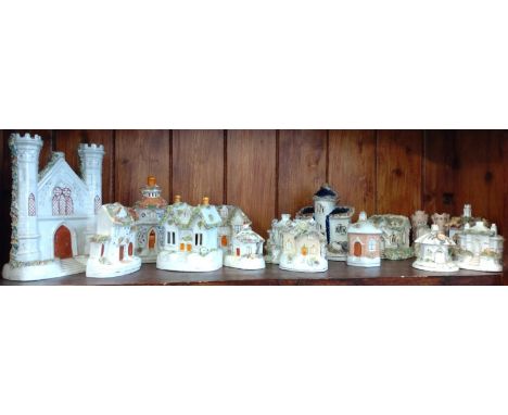 Fifteen Staffordshire houses and gate houses 8cm to 22cm high (15) 